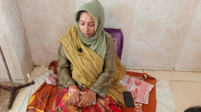 ঝিনাইদহে এক স্কুল শিক্ষিকাকে পিটিয়ে জখম : হাসপাতালে ভর্তি, থানায় অভিযোগ